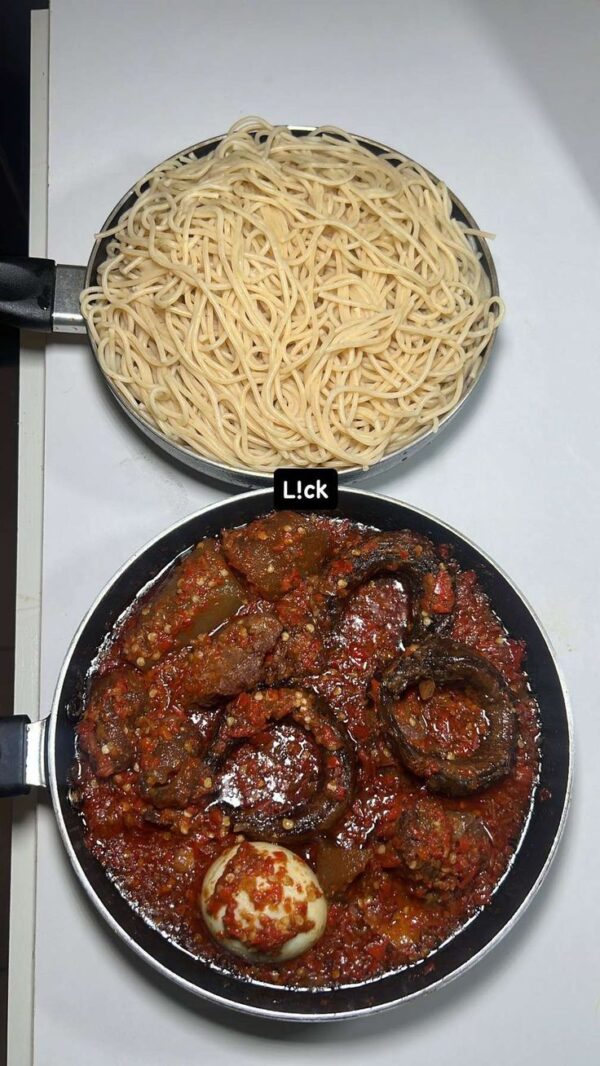 White Spaghetti & Tomato Stew